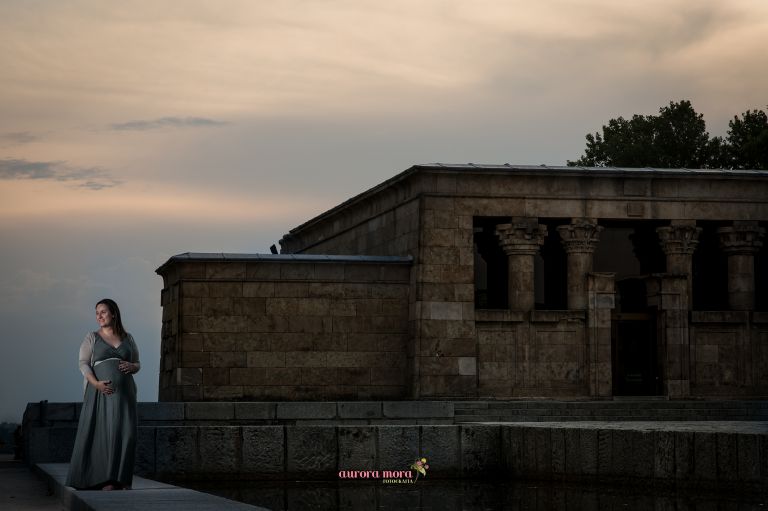 Fotos de embarazo en Madrid, sesion de fotos en el retiro, sesion de fotos en el templo de debod, madrid. fotos de embarazo, fotos en madrid, fotografo de boda en madrid015